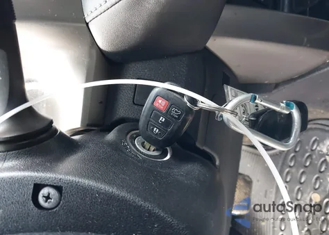 2015 Toyota Rav4 Xle z USA, uszkodzony, nr VIN JTMRFREVXFD118475